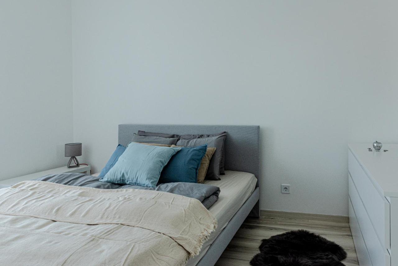 Dob36 Apartment With Free Private Parking And Balcony Budapest Esterno foto