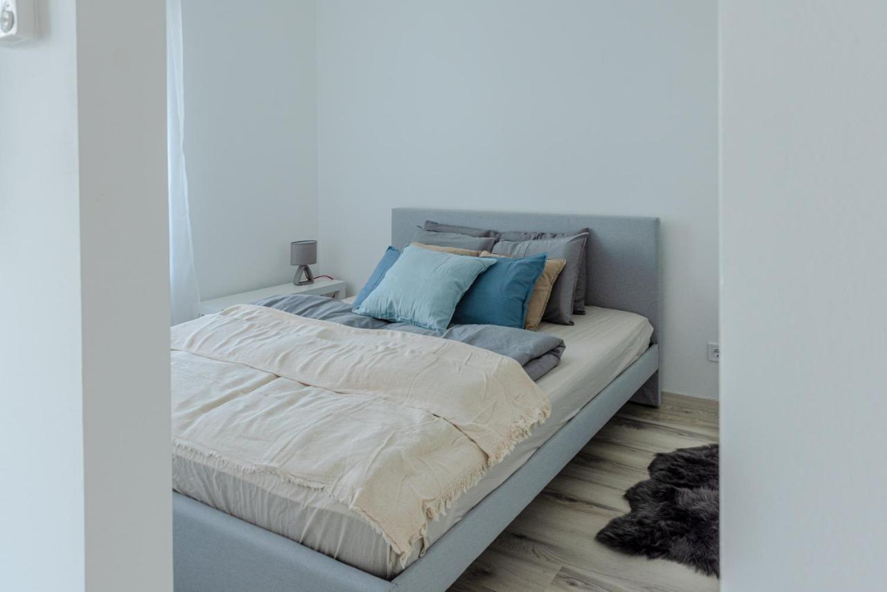 Dob36 Apartment With Free Private Parking And Balcony Budapest Esterno foto