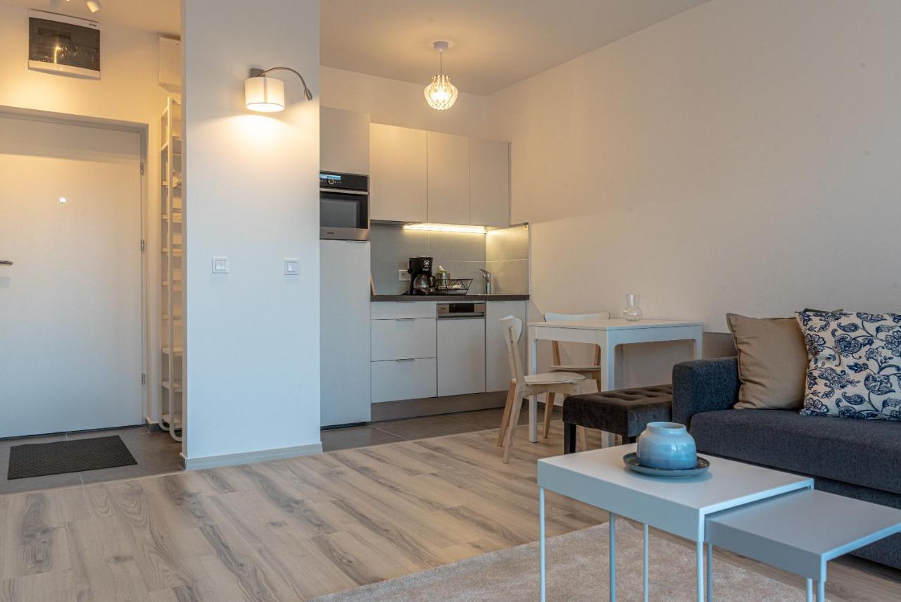 Dob36 Apartment With Free Private Parking And Balcony Budapest Esterno foto
