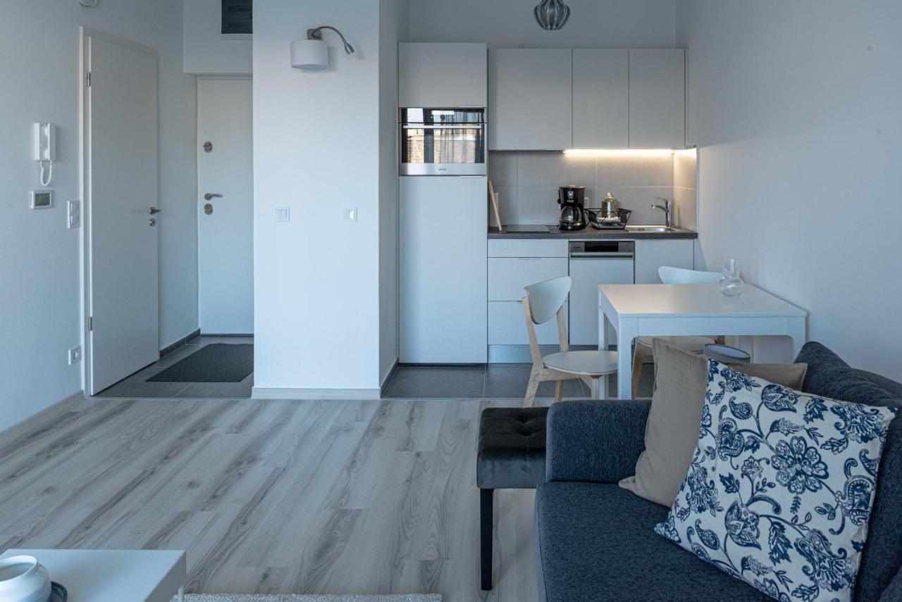Dob36 Apartment With Free Private Parking And Balcony Budapest Esterno foto