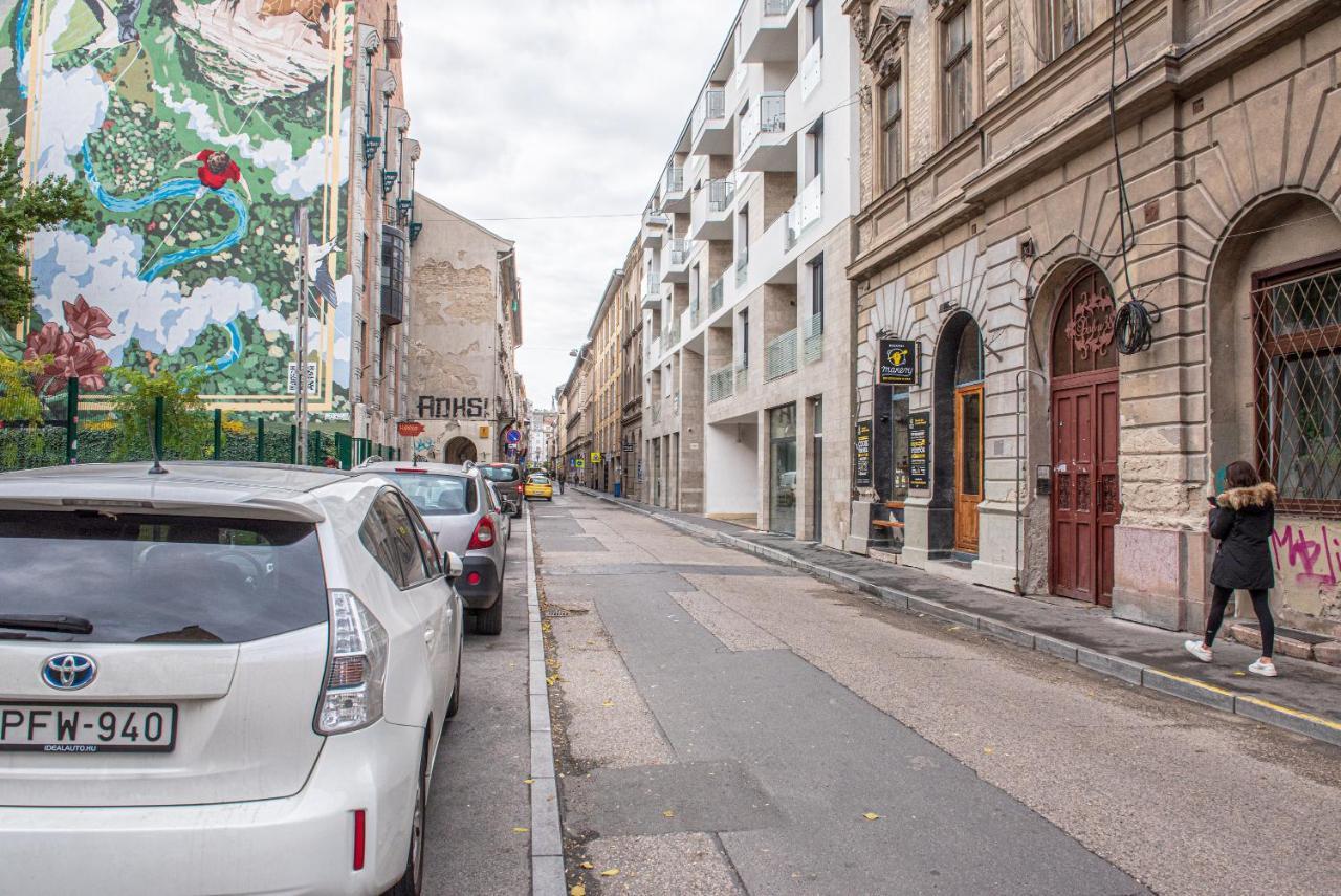 Dob36 Apartment With Free Private Parking And Balcony Budapest Esterno foto