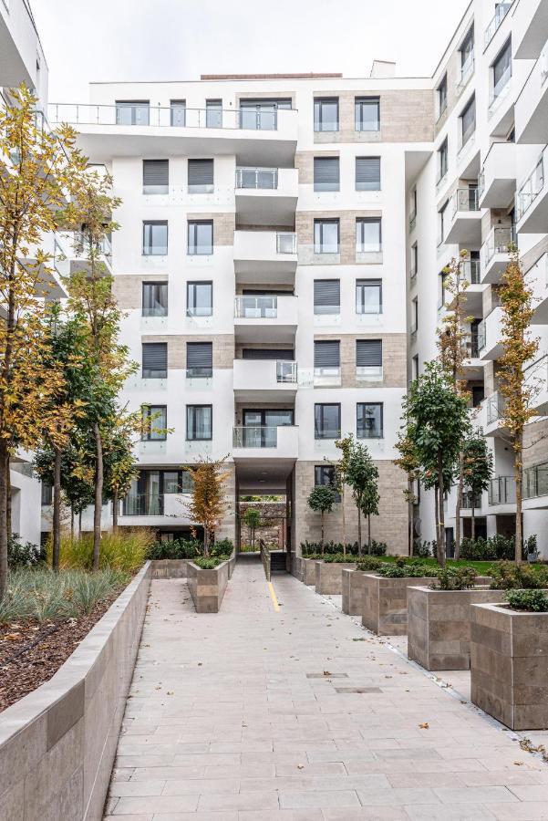 Dob36 Apartment With Free Private Parking And Balcony Budapest Esterno foto