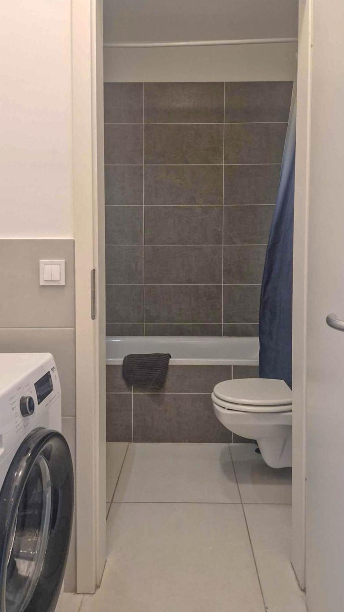 Dob36 Apartment With Free Private Parking And Balcony Budapest Esterno foto