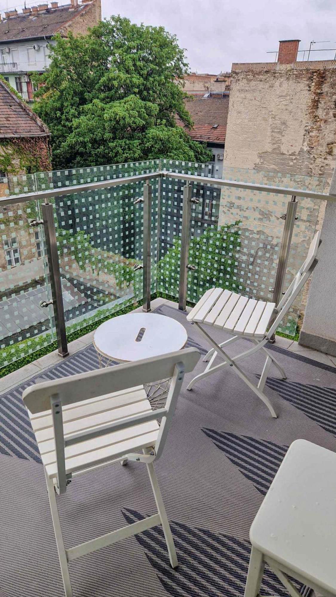 Dob36 Apartment With Free Private Parking And Balcony Budapest Esterno foto
